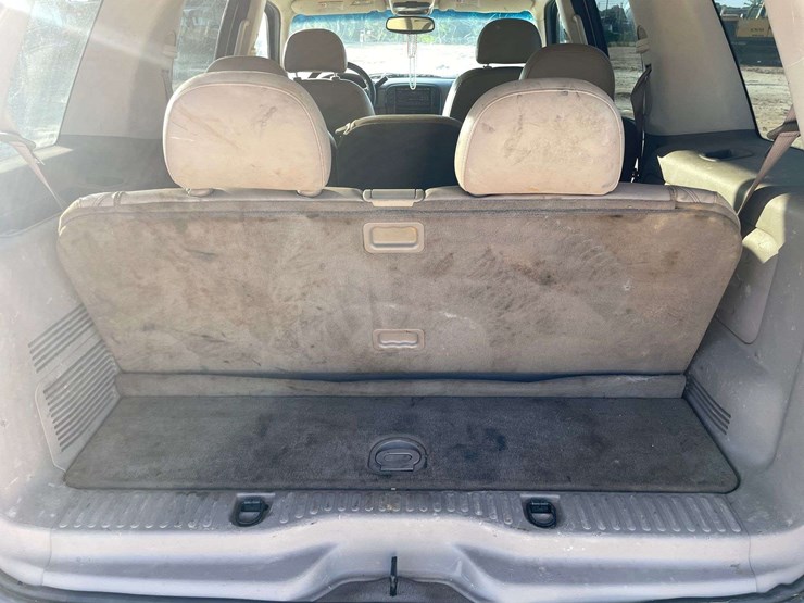 2002-ford-explorer-limited-image-15