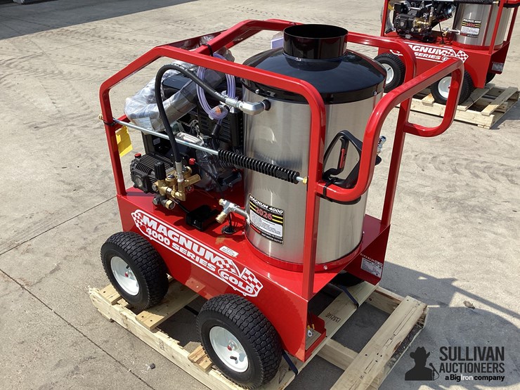 2026-magnum-4000-series-hot-water-pressure-washer-image-7