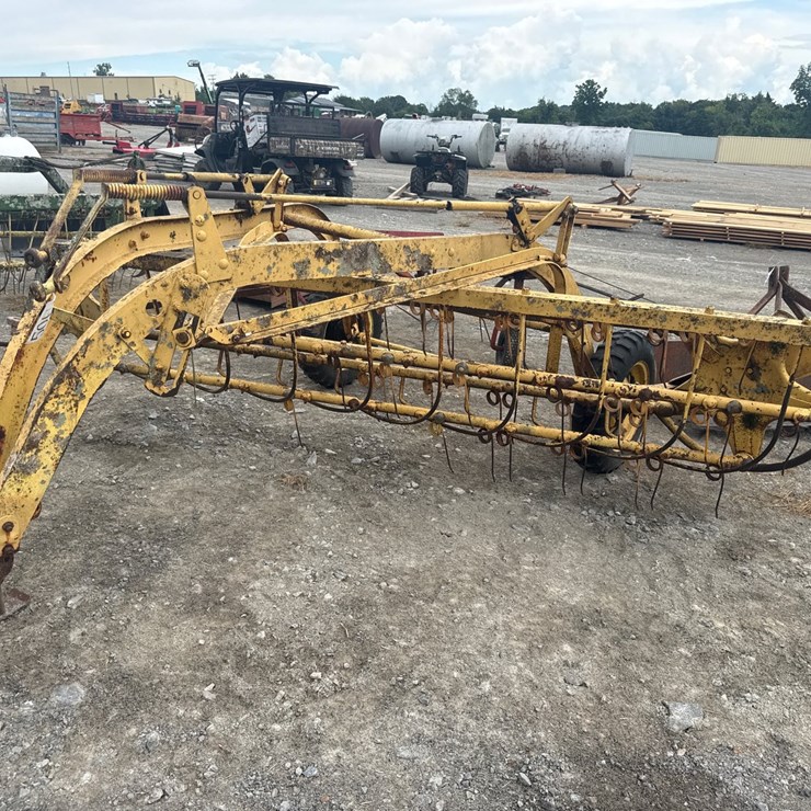 NEW HOLLAND 55