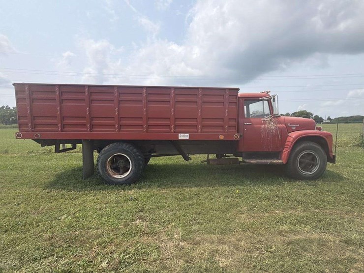 1968-international-loadstar-image-5