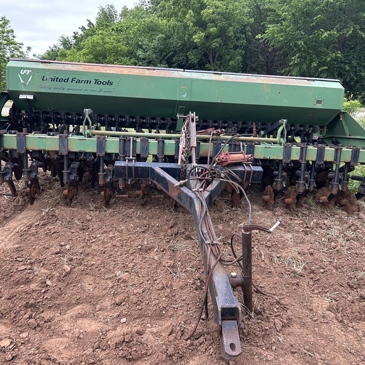 United Farm Tools 5000 15ft Grain Drill