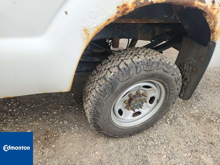 2011-ford-f350-image-11