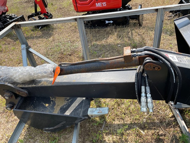 #9764-•-jct-universal-mount-excavator-arm-attachment-image-11