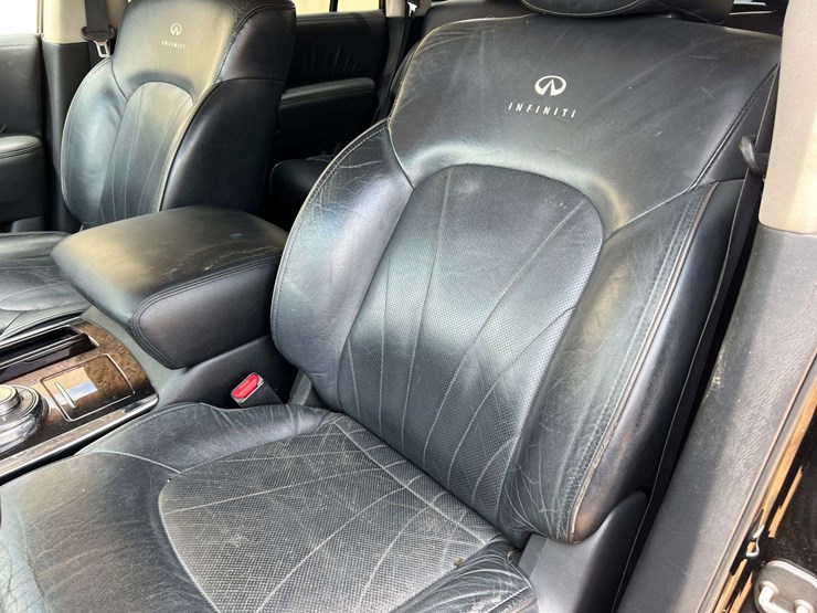 2012-infiniti-qx56-image-19
