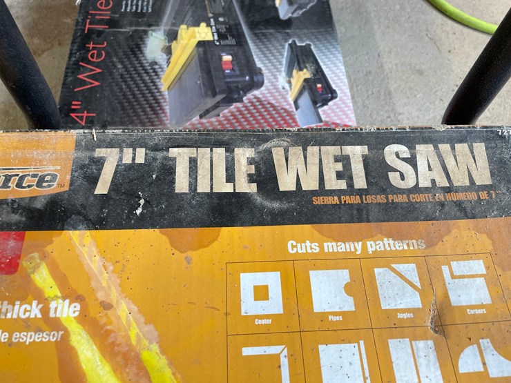 #10124-•-workforce-7"-tile-wet-saw-image-5