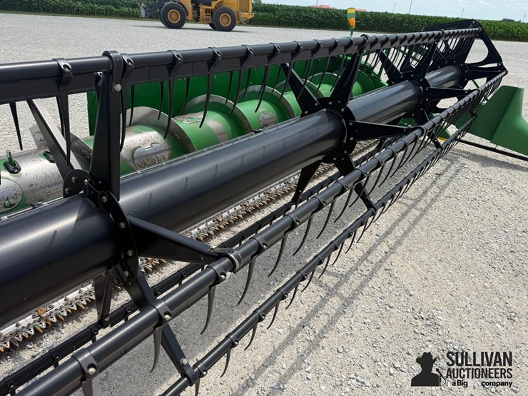 2014-john-deere-630f-image-17
