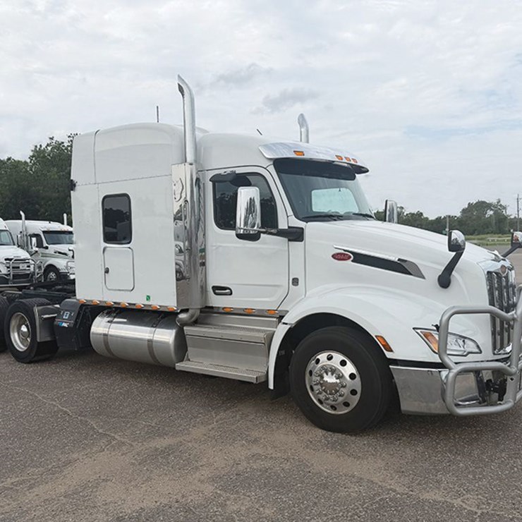 2025 PETERBILT 579