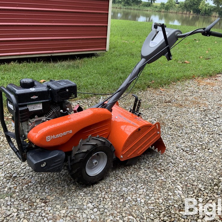 2016 Husqvarna DRT900 160cc 17" Rear Tine Tiller