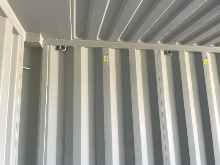 #404-•-20'-shipping-container-image-18