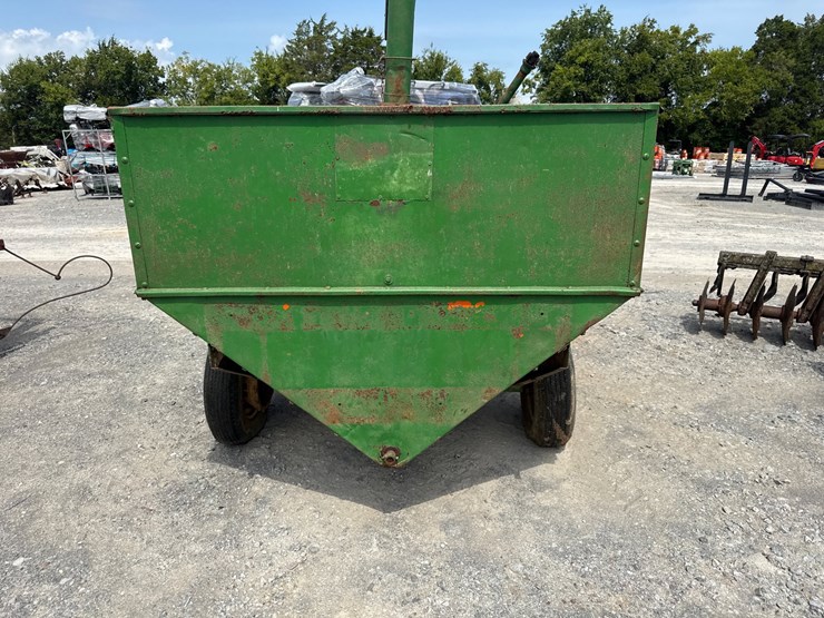 john-deere-100-image-5
