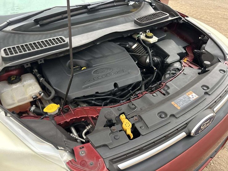 2014-ford-escape-se-image-17