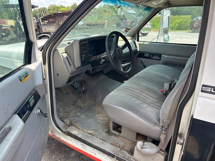 1994-gmc-3500-image-9