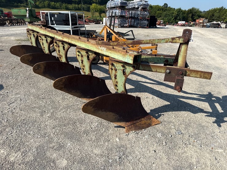 john-deere-5-image-1
