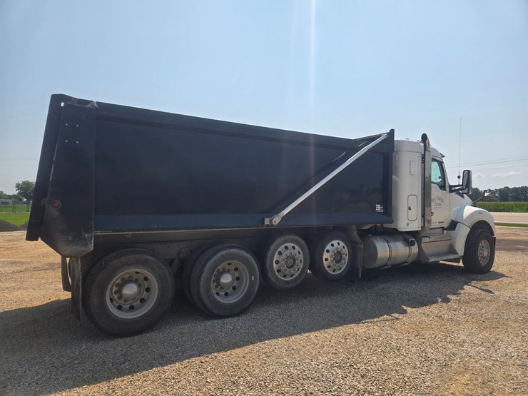 2019-kenworth-t880-image-17