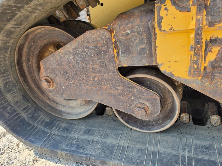 2016-caterpillar-289d-image-48