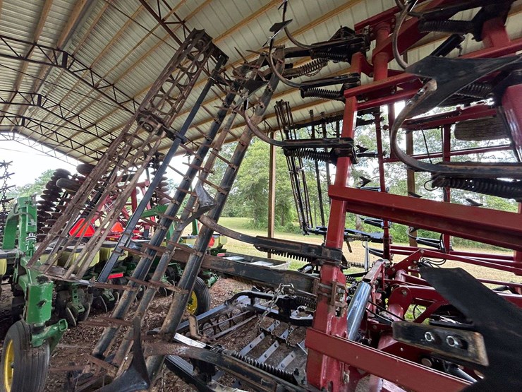 2017-case-ih-255-image-32