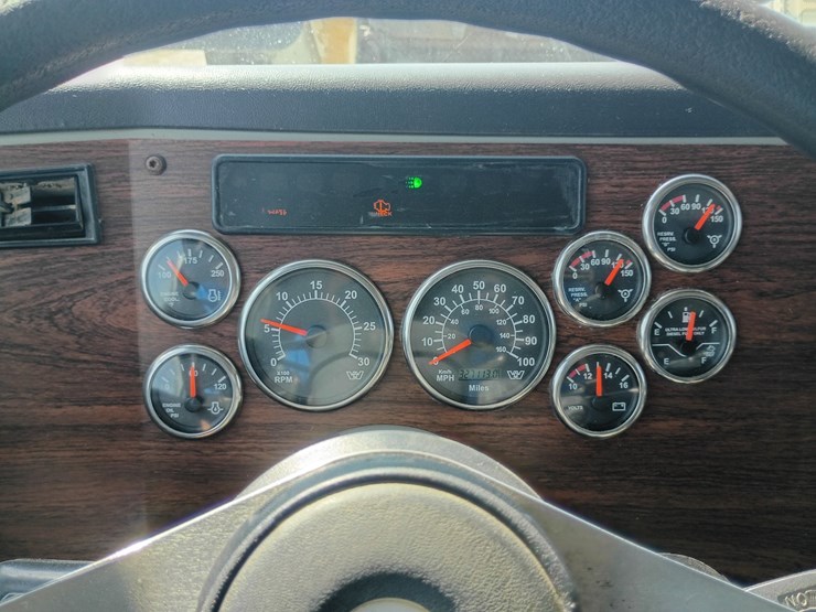 2014-western-star-4900-image-63