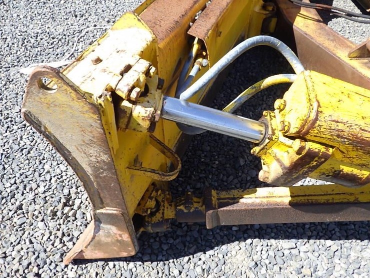 caterpillar-d6-image-9