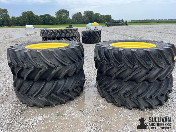john-deere-12-image-7