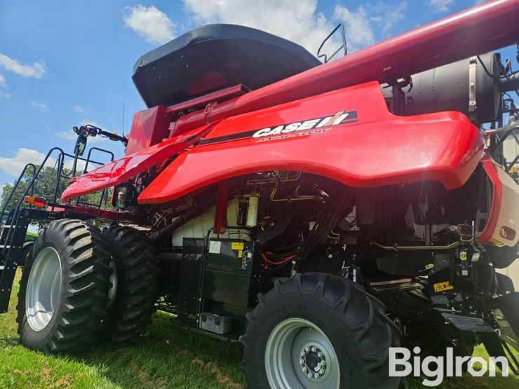 2017-case-ih-8240-image-17