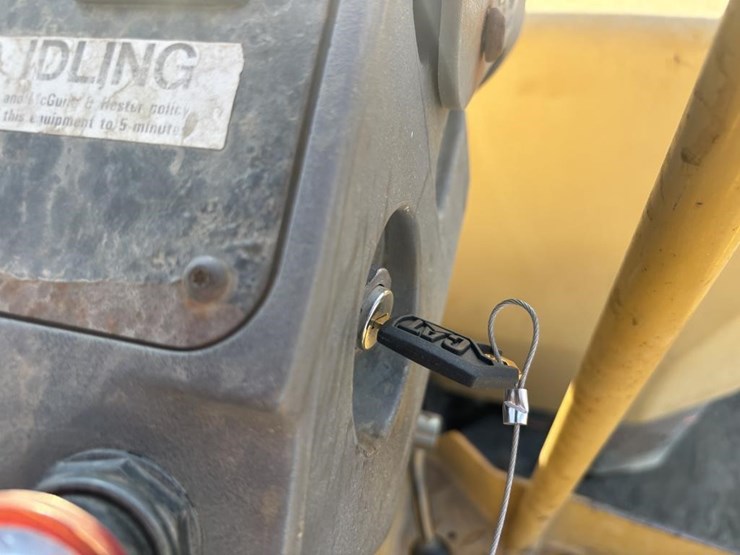 2006-caterpillar-cb-224e-image-22