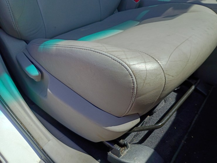 2012-toyota-highlander-image-31