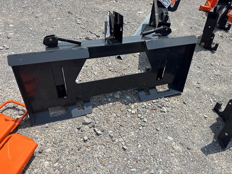 #86-•-skid-steer-quick-hitch-image-1