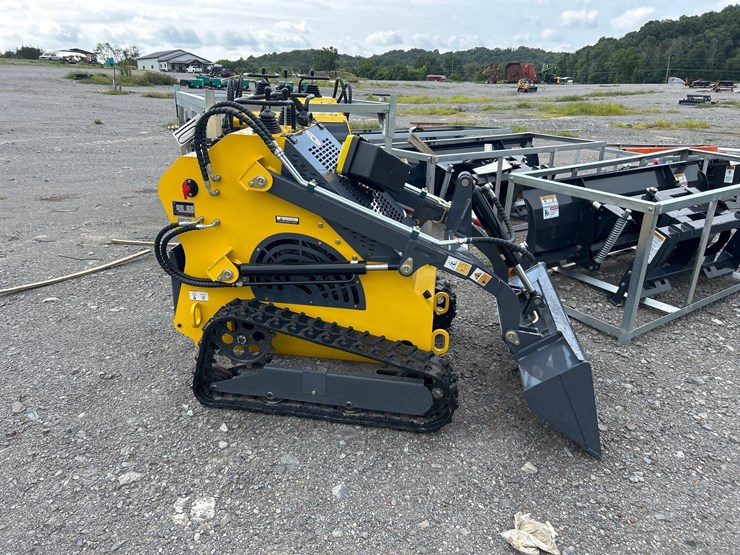 #10-•-2026-ats-t460-mini-track-skid-steer-image-1
