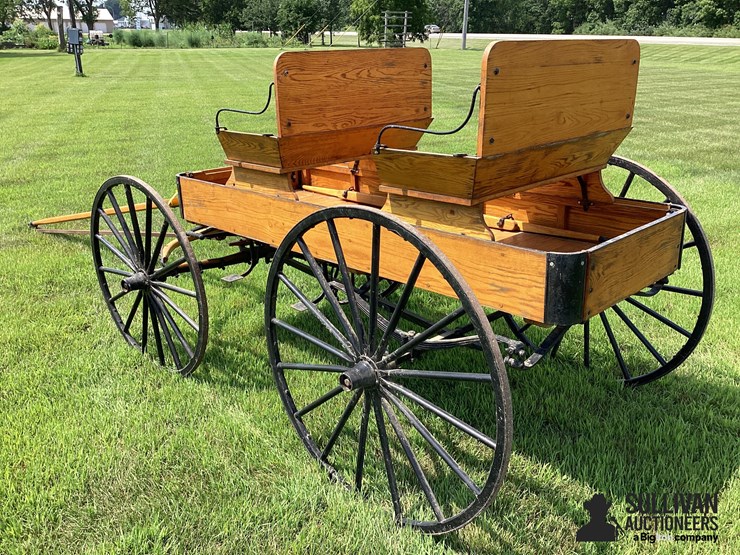 2-seat-horse-drawn-spring-wagon-image-7
