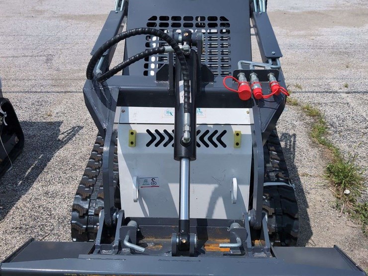 zjg-mini-skid-steer-loader-zj-380-(white)---15hp-image-2