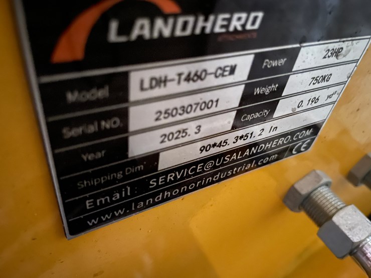 #9732-•-land-hero-mini-skid-steer-loader-image-8