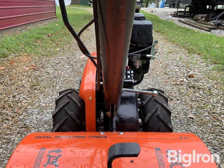 2016-husqvarna-drt900-160cc-17"-rear-tine-tiller-image-13