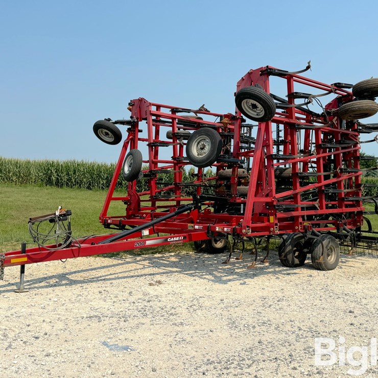 2012 CASE IH 200