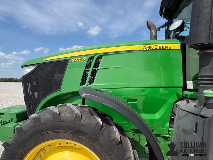 2012-john-deere-7215r-image-13