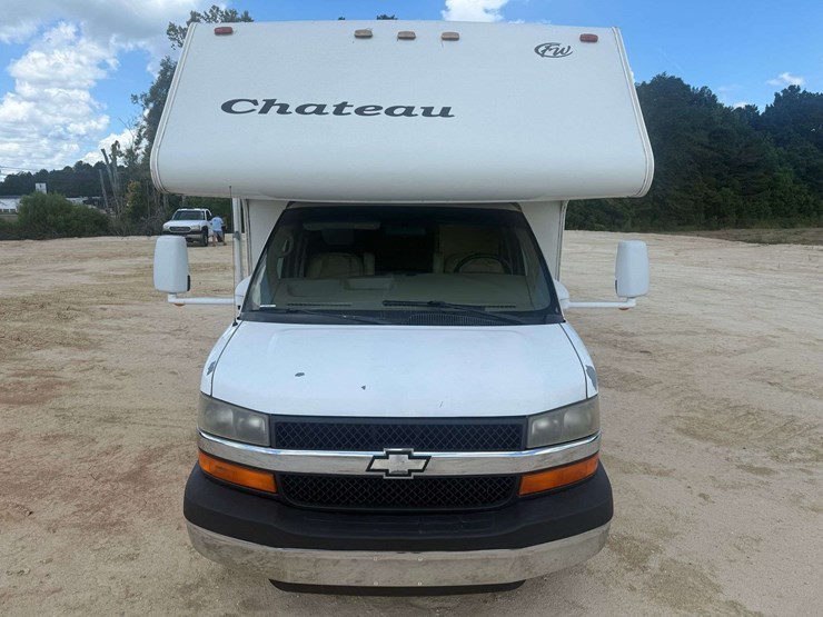 2007-chevrolet-express-"chateau"-(72,384-miles)-image-6