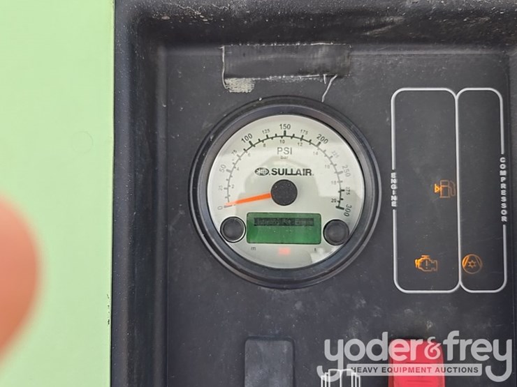 2020-sullair-425-cfm-image-25