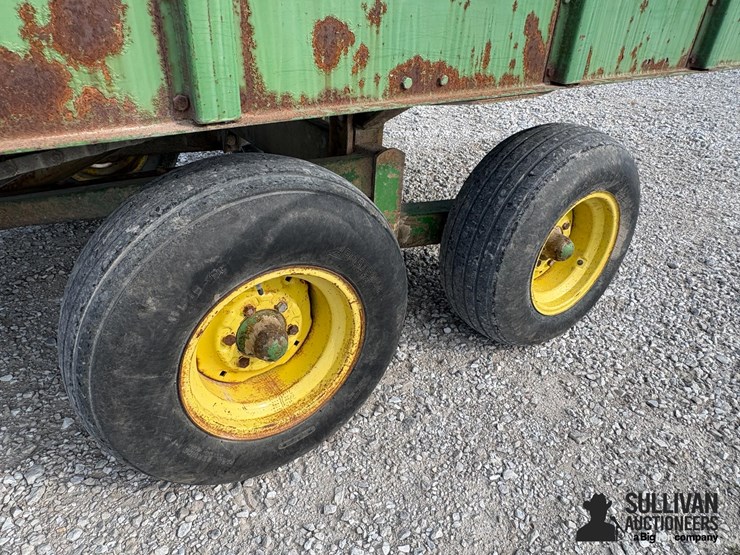 john-deere-716-image-9