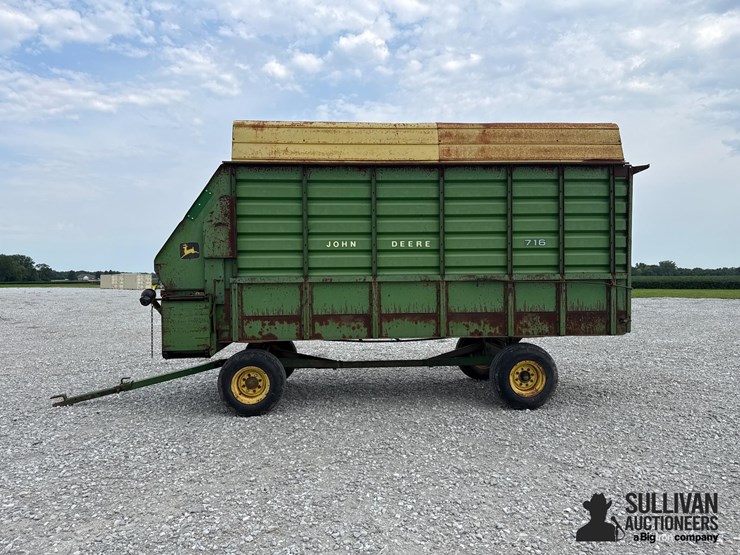 john-deere-716-image-8