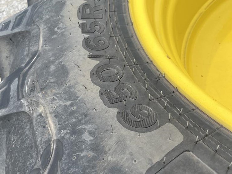 john-deere-12-image-14