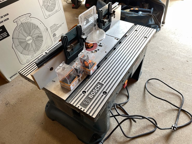 #10120-•-bosch-router-image-2