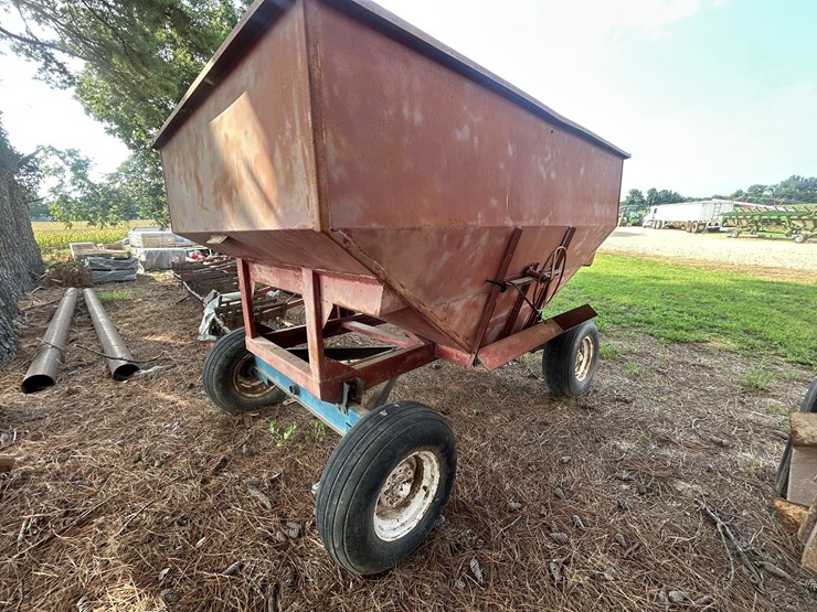 gravity-flow-wagon-image-1