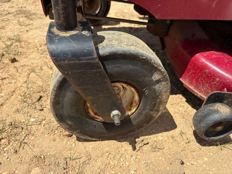 craftsman-zt-42"-zero-turn-mower-image-11