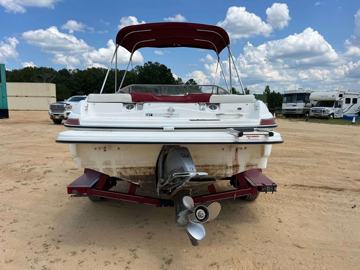 2007-glastron-gt-205-bowrider-boat-w/-volvo-penta-5.0l-v8-&-volvo-penta-sx-a-stern-drive-image-7