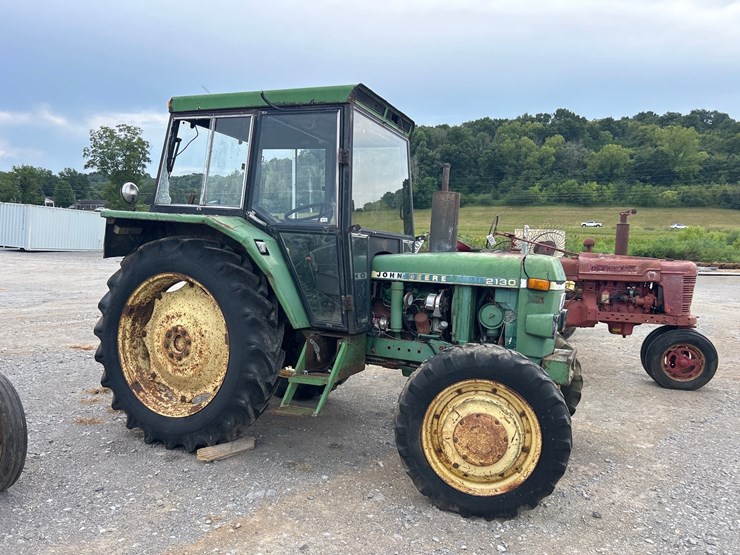 john-deere-2130-image-1