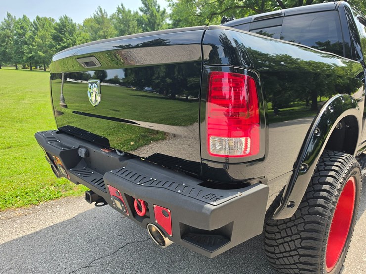 2014-dodge-1500-image-62
