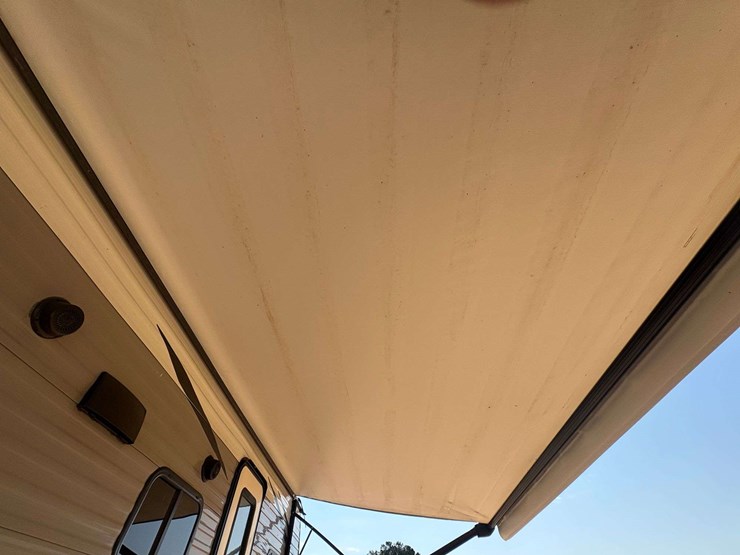 2018-sportsmen-le-32'-bumper-pull-camper-image-13
