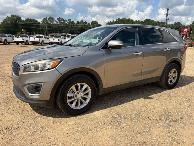 2017-kia-sorento-image-1