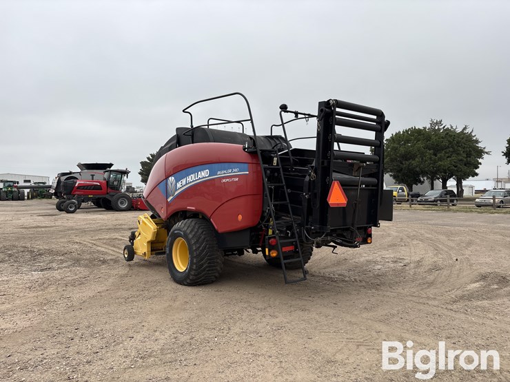 2016-new-holland-340-image-7