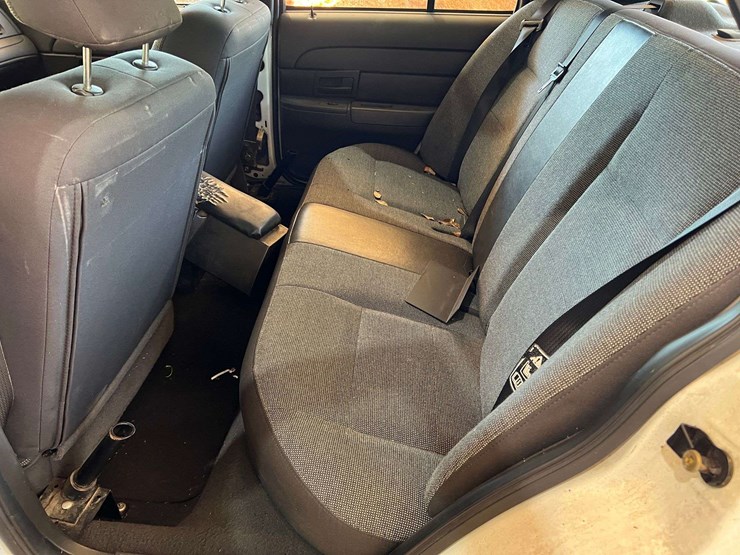 2003-ford-crown-vic-(188,503-miles)-image-19