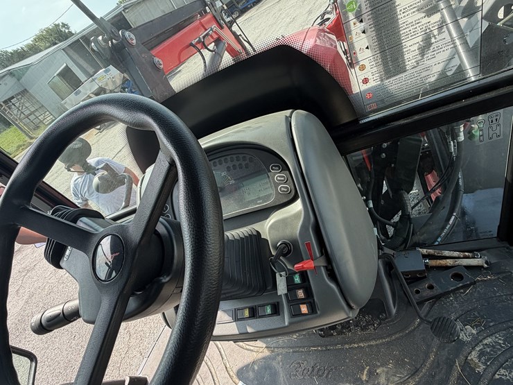 2021-zetor-p110-ps-w/-zm229p-loader-image-55